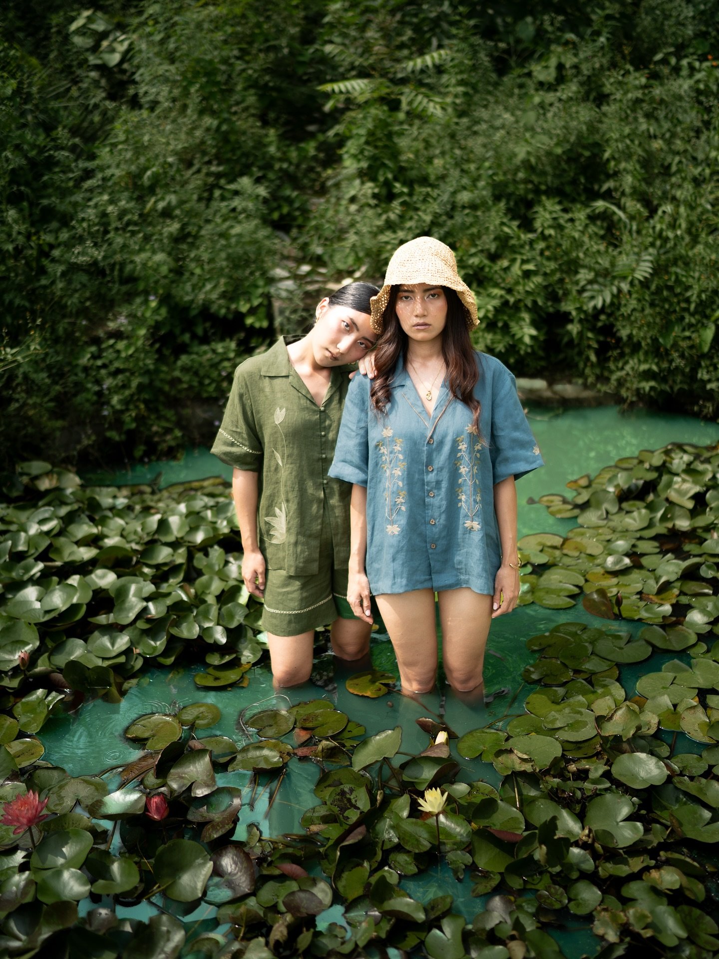 We bring you unisex shirts that feel like air — crafted in breathable linen, made to let you live and love with ease.